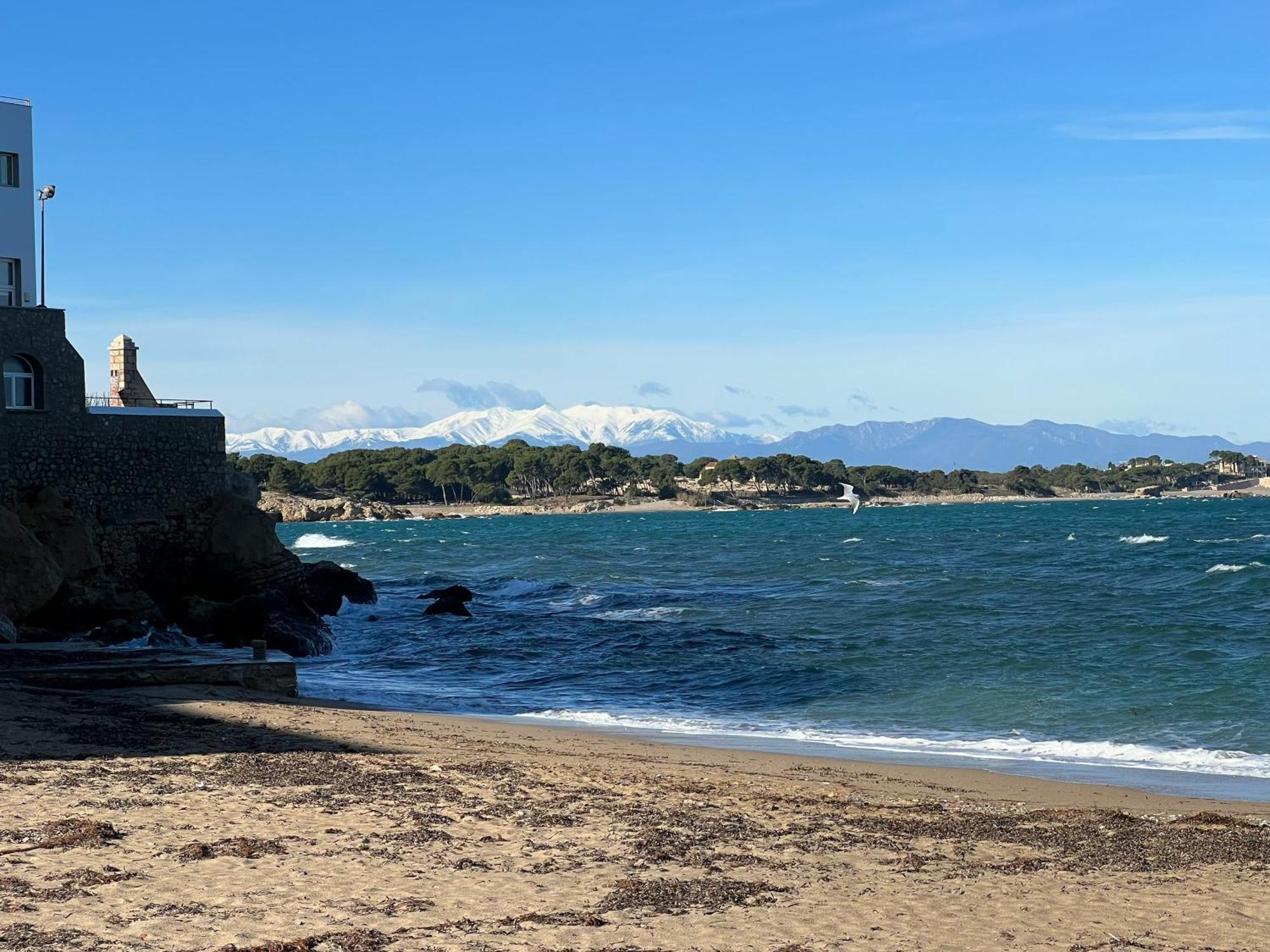 Apartamento Vive Tu Vida Sonada Delante Del Mar L' Escala Exterior foto